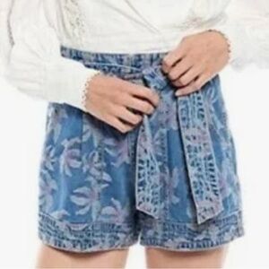 Happy X Nature NWT denim belted paper bag shorts, size 12